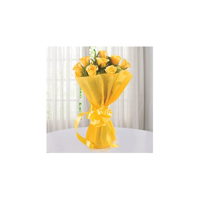 Enticing 8 Yellow Roses