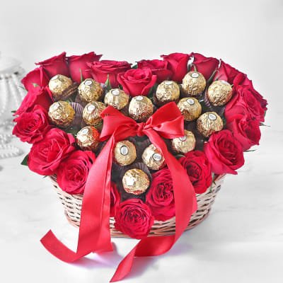 Red Roses & Ferrero Rocher Heart